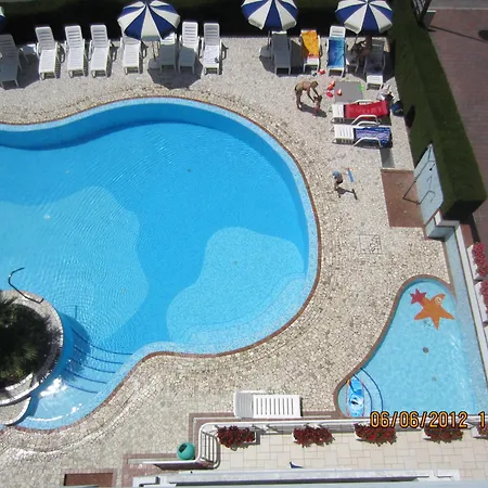 Otel Ambassador Meuble 3*