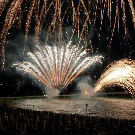 Ambassador Meuble Otel 3*