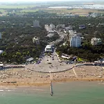 Hotell Ambassador Meuble Lignano Sabbiadoro