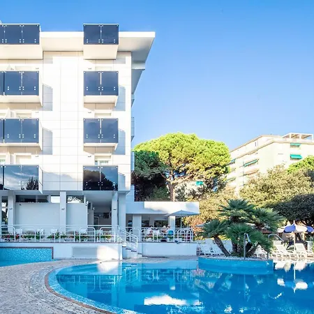 Ambassador Meuble 3* Lignano Sabbiadoro