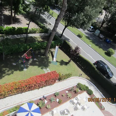 Otel Ambassador Meuble