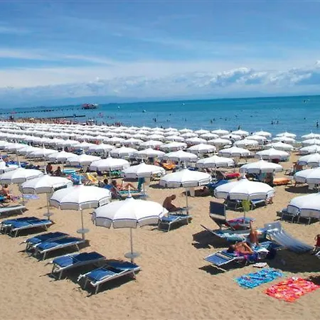 Ambassador Meuble 3* Lignano Sabbiadoro