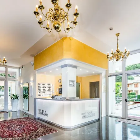 Ambassador Meuble 3*